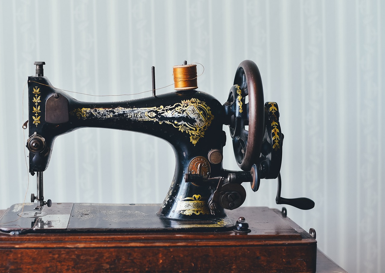 antique sewing machine